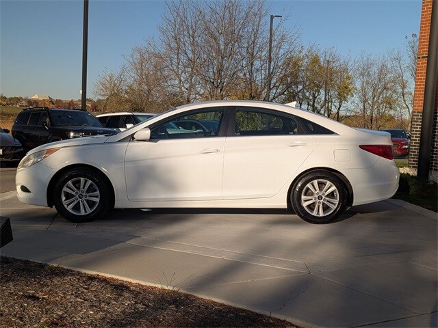 2011 Hyundai Sonata GLS photo 4