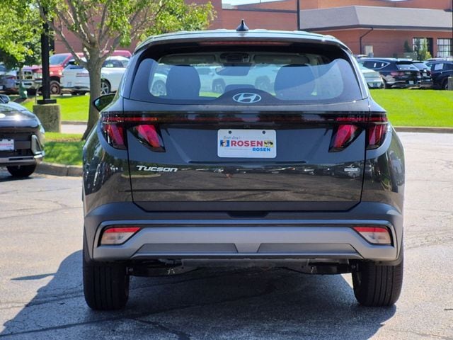 2025 Hyundai Tucson SE - Photo 6