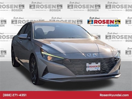 2023 Hyundai Elantra SEL Sedan