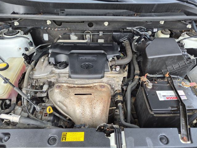 2015 Toyota RAV4 XLE - Photo 25