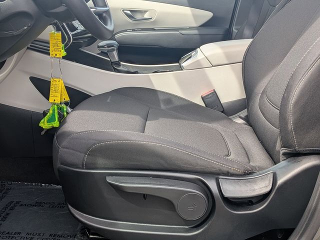 2023 Hyundai Tucson SE - Photo 11