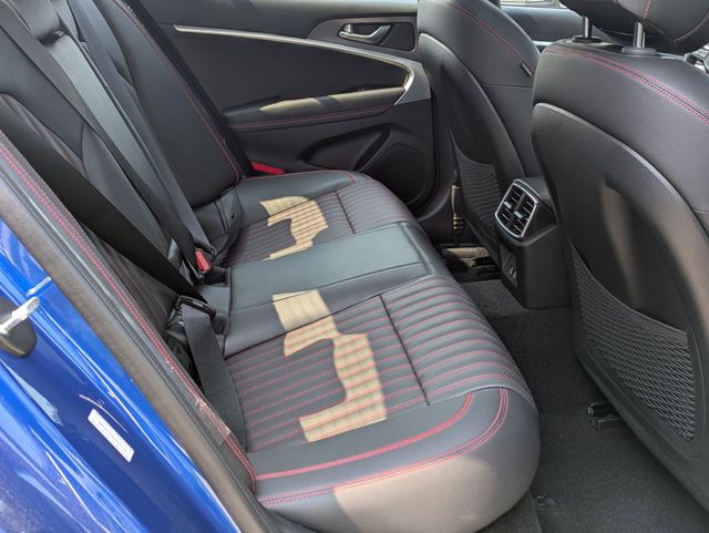 2025 GENESIS G70 Standard - Photo 28