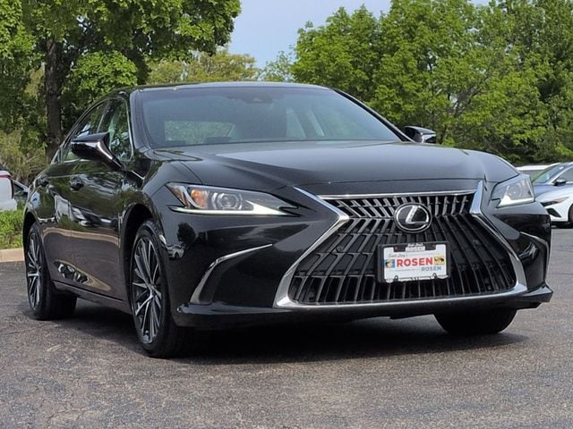 2023 Lexus ES 350 350's photo
