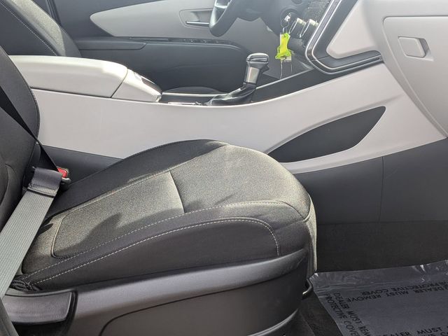 2023 Hyundai Tucson SE - Photo 24