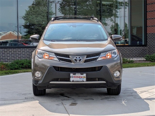 2015 Toyota RAV4 Limited photo 2