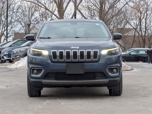 Used 2019 Jeep Cherokee Limited with VIN 1C4PJMDX6KD461175 for sale in Algonquin, IL