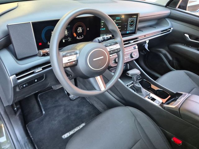 2025 Hyundai Tucson SE - Photo 10