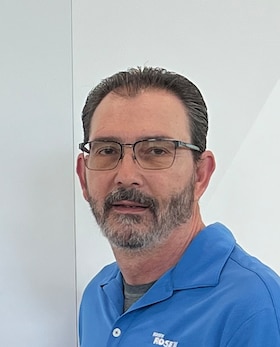 Staff member Jeff Knapp from ID_919e25f926d4