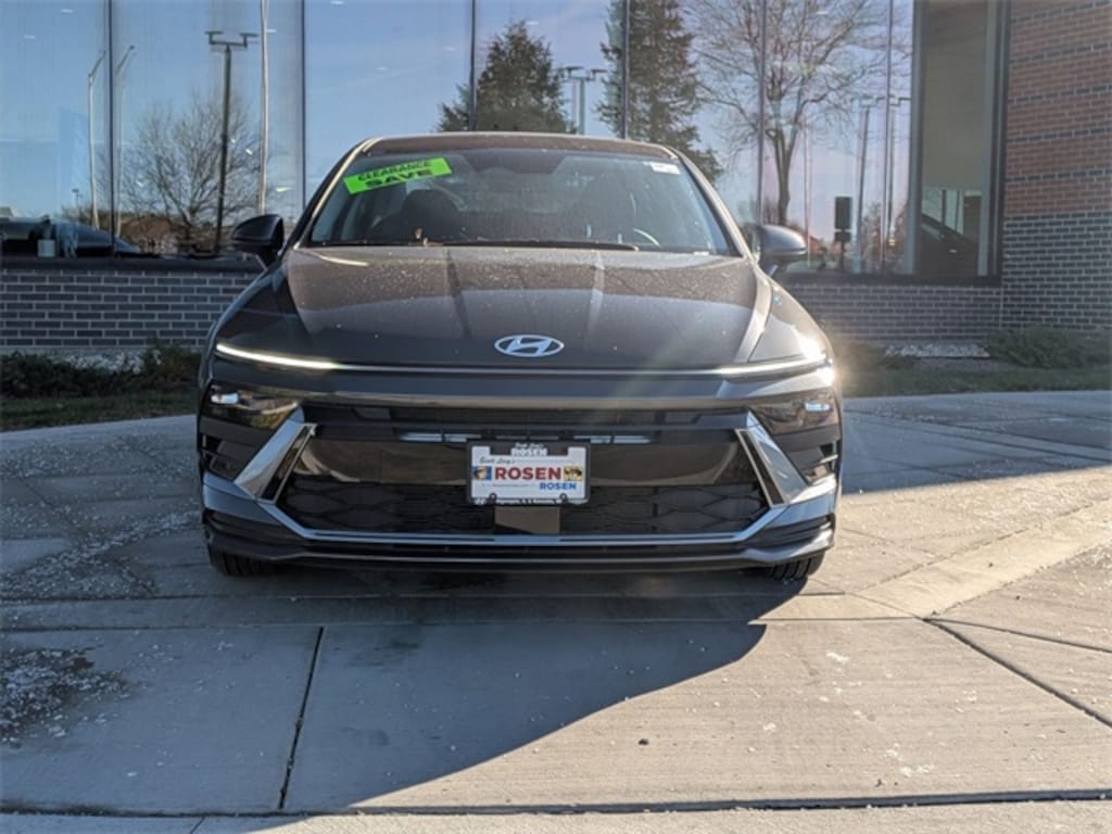 Used 2025 Hyundai Sonata SE Sedan