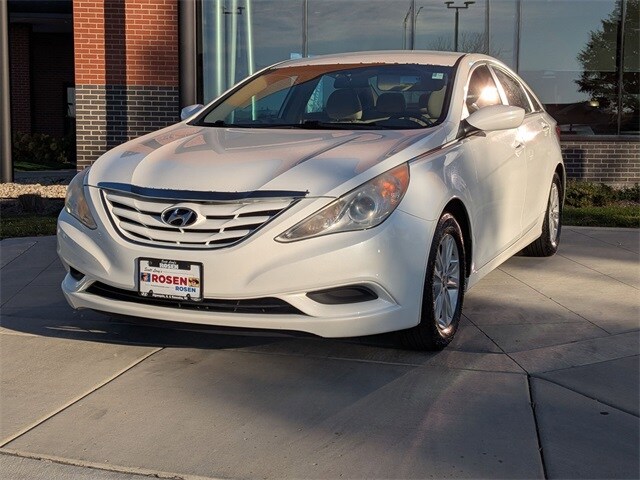 2011 Hyundai Sonata GLS photo 3