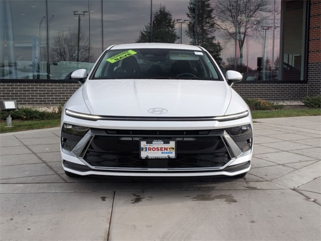 Used 2025 Hyundai Sonata SE Sedan