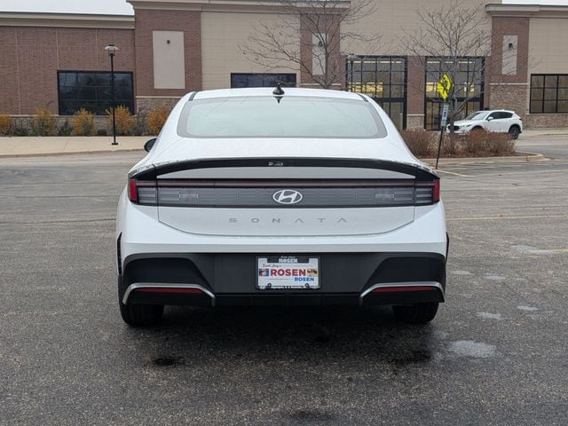 2026 Hyundai Sonata SE - Photo 6
