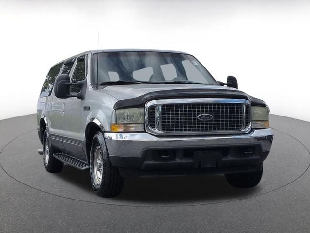 2002 Ford Excursion XLT 7.3L's photo