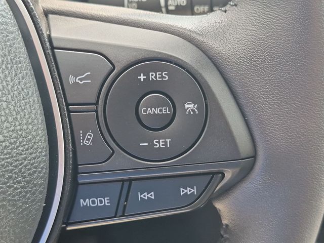 2023 Toyota RAV4 XLE - Photo 16