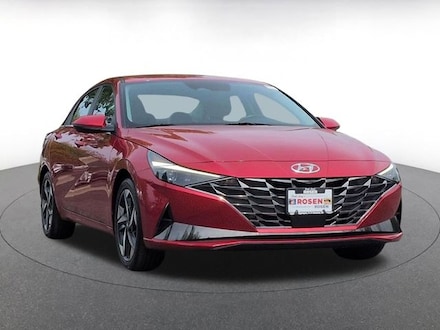 2023 Hyundai Elantra Limited Sedan
