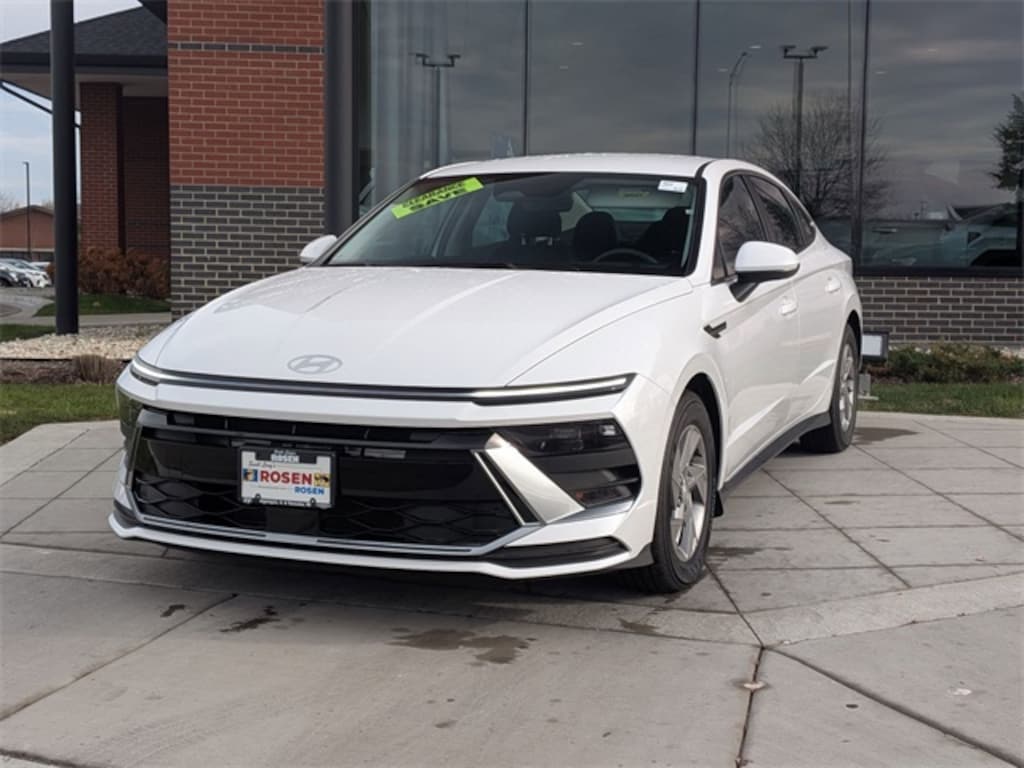 Used 2025 Hyundai Sonata SE Sedan