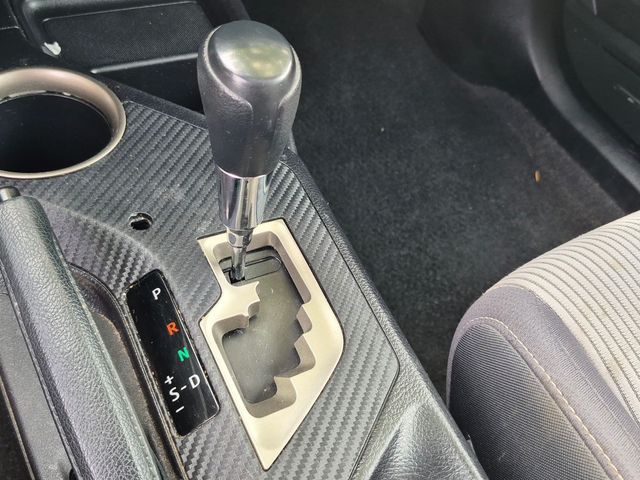 2015 Toyota RAV4 XLE - Photo 17