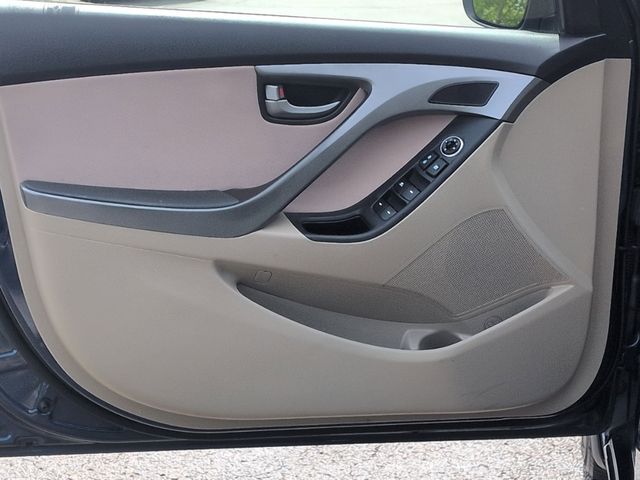 2015 Hyundai Elantra SE - Photo 12
