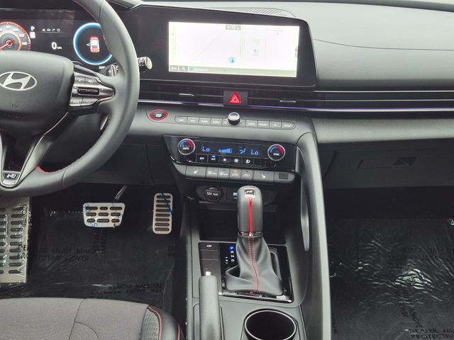 2025 Hyundai Elantra N Line - Photo 26