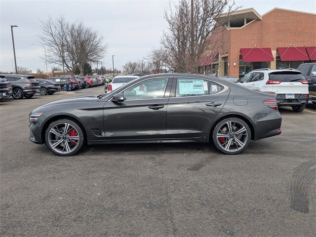 2025 Genesis G70 2.5T Sport Prestige photo 3