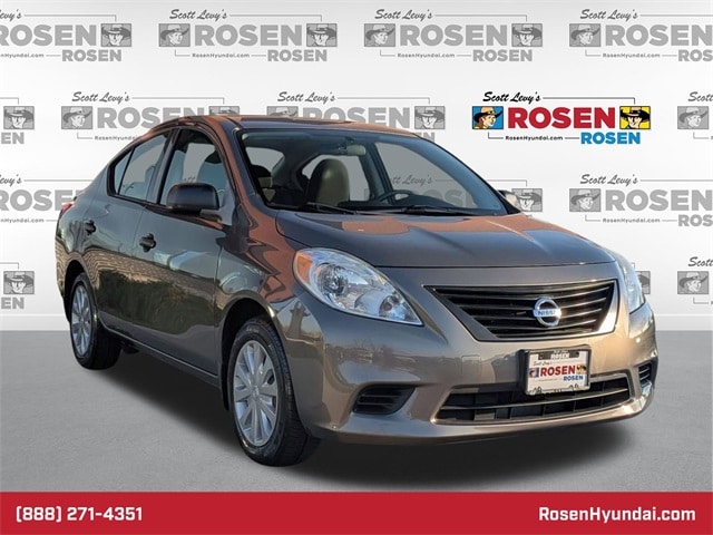 2014 Nissan Versa Sedan S Plus
