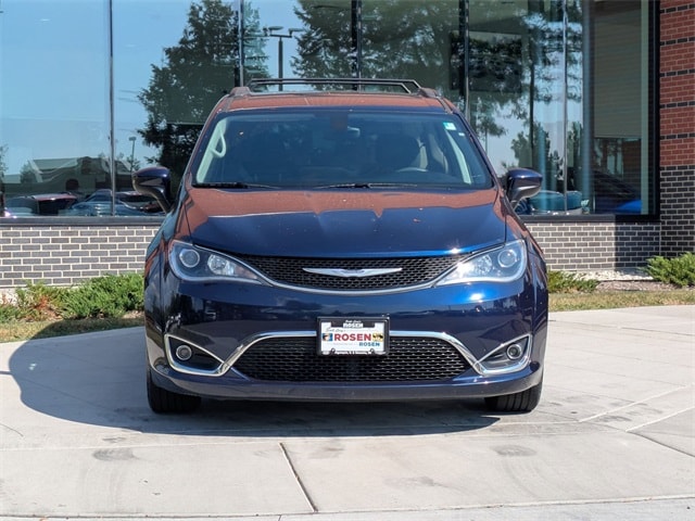 Used 2017 Chrysler Pacifica Touring Plus with VIN 2C4RC1BG1HR779893 for sale in Algonquin, IL
