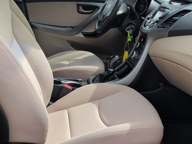 2015 Hyundai Elantra SE - Photo 25