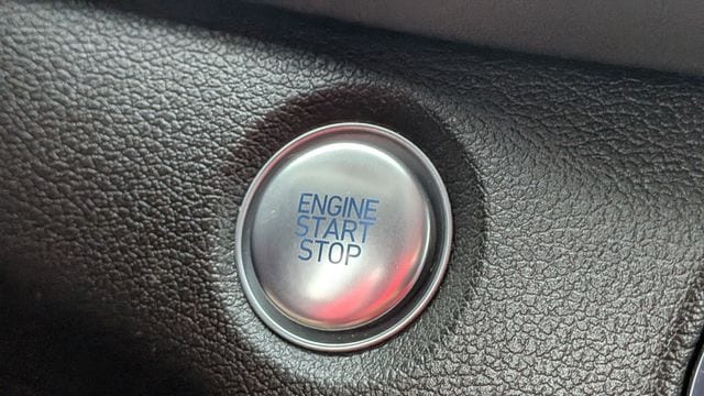 2020 Hyundai Santa Fe SEL - Photo 16