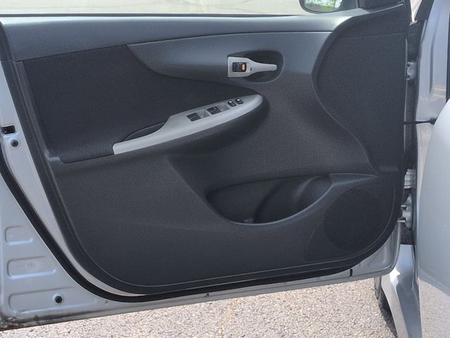 2012 Toyota Corolla S - Photo 13