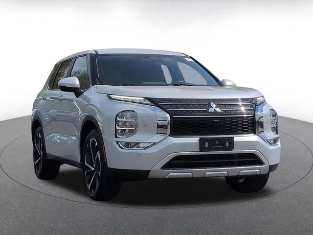 2023 Mitsubishi Outlander SE S-AWC's photo