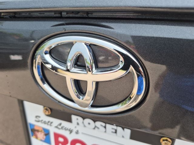 2023 Toyota RAV4 XLE - Photo 29
