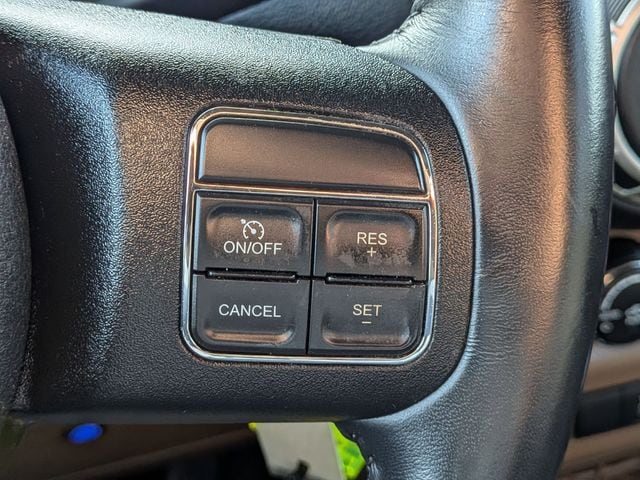 2018 Jeep Wrangler JK Unlimited Sahara - Photo 15