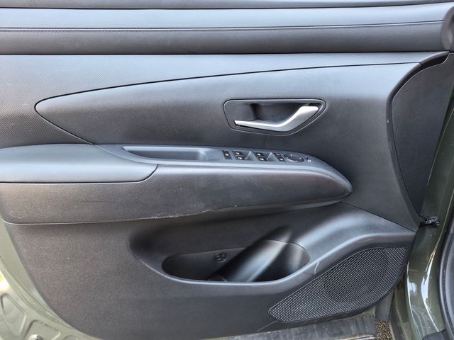 2025 Hyundai Tucson SE - Photo 12