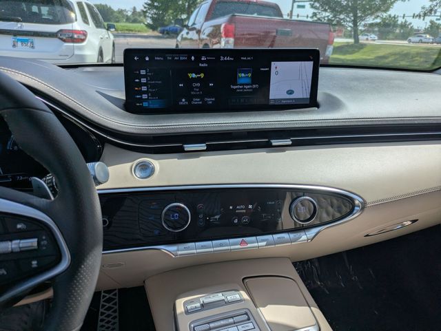 2023 GENESIS GV70 Sport - Photo 17