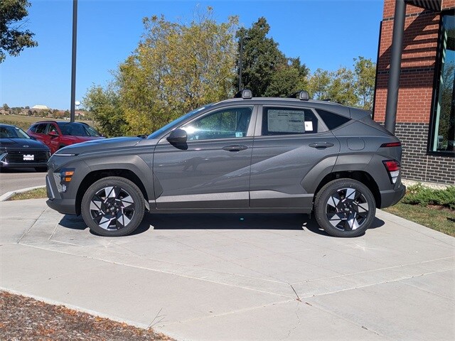 2024 Hyundai Kona SEL photo 3