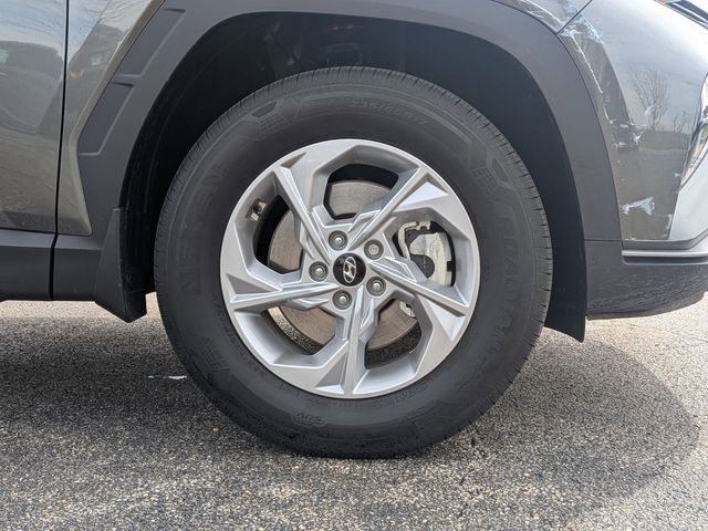 2023 Hyundai Tucson SE - Photo 9