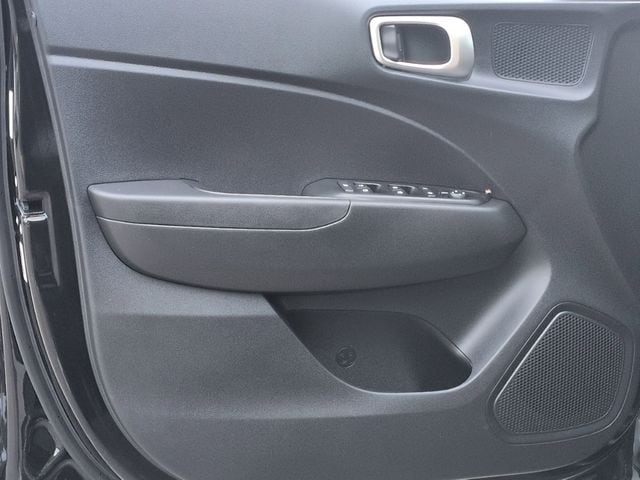 2026 Hyundai Venue SEL - Photo 13