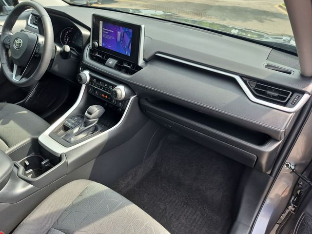 2023 Toyota RAV4 XLE - Photo 33