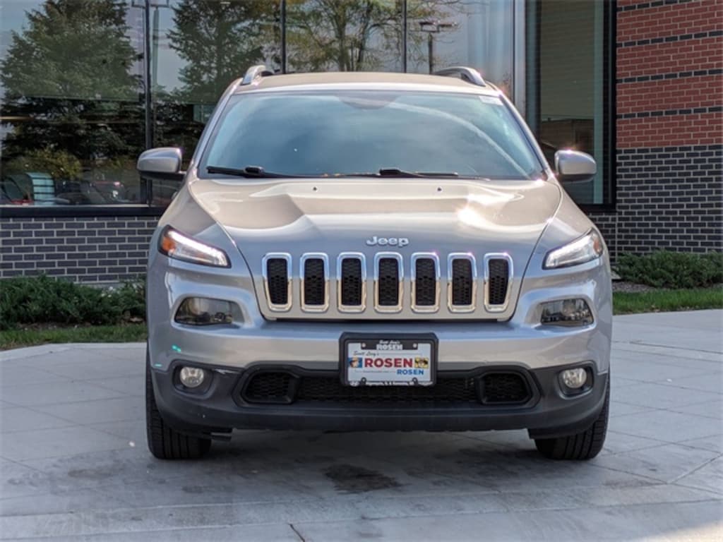 Used 2017 Jeep Cherokee Latitude SUV