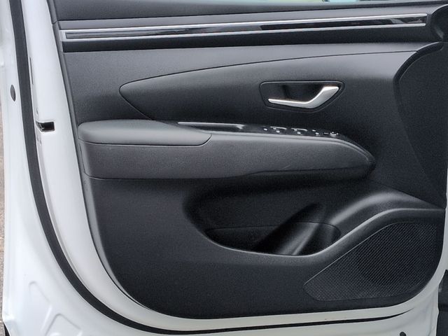 2023 Hyundai Tucson SE - Photo 12