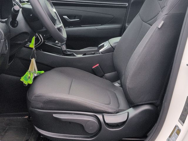 2023 Hyundai Tucson SE - Photo 11