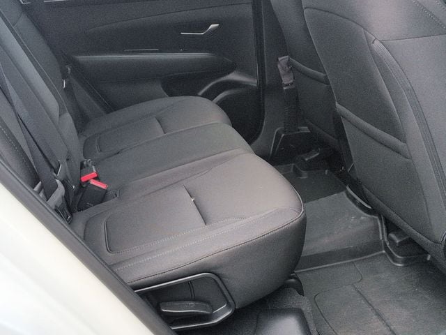 2023 Hyundai Tucson SE - Photo 24