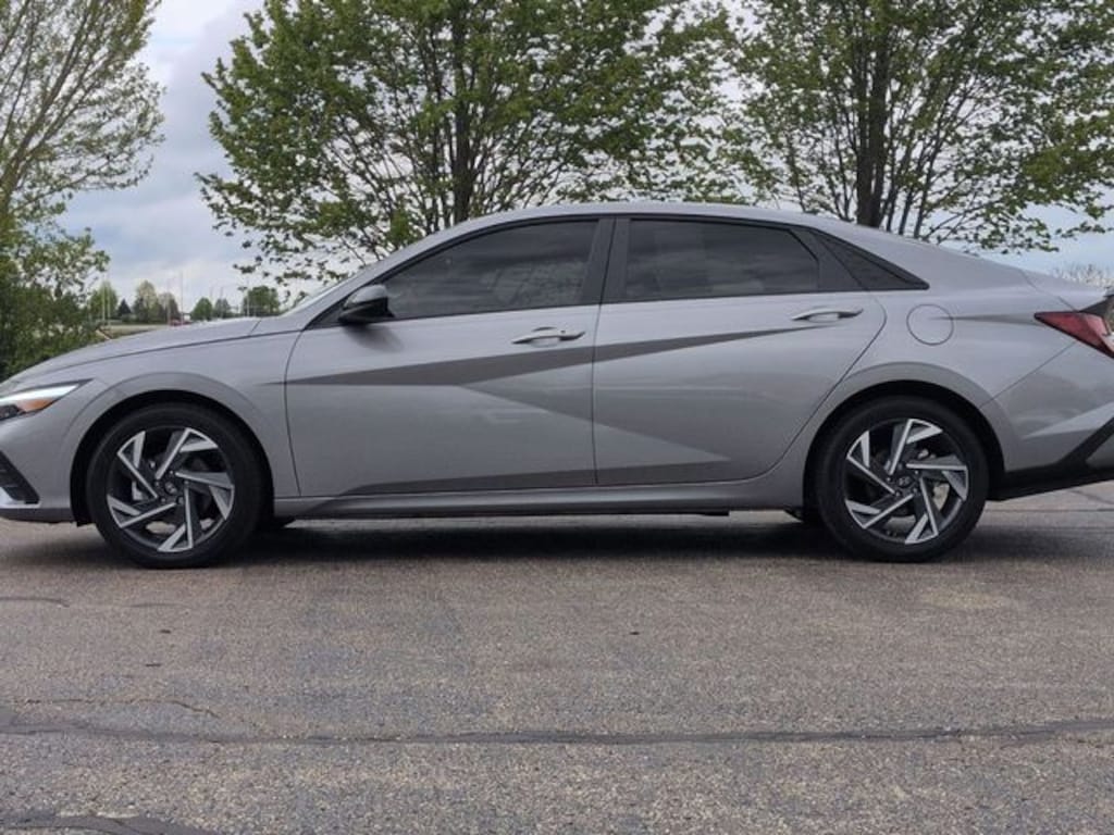Certified 2025 Hyundai Elantra SEL Sport Sedan