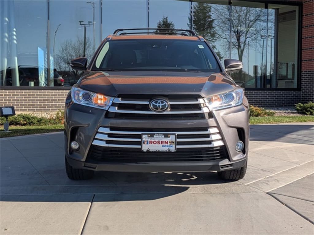 Used 2017 Toyota Highlander XLE SUV