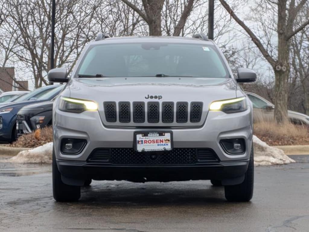 Used 2021 Jeep Cherokee Altitude SUV