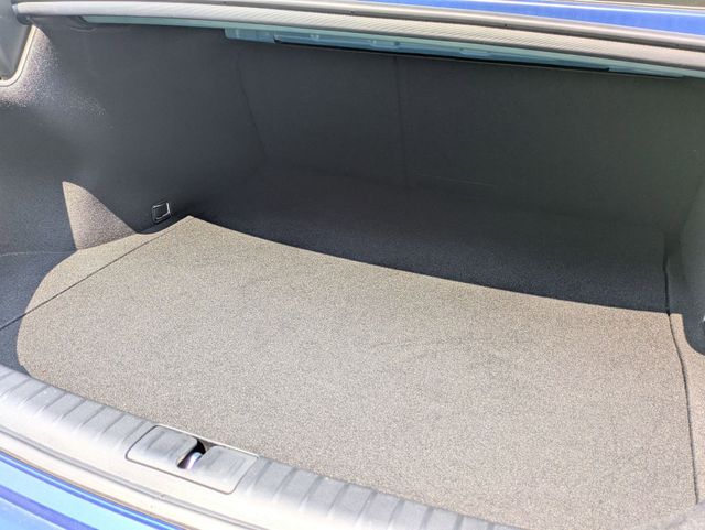 2025 GENESIS G70 Standard - Photo 27