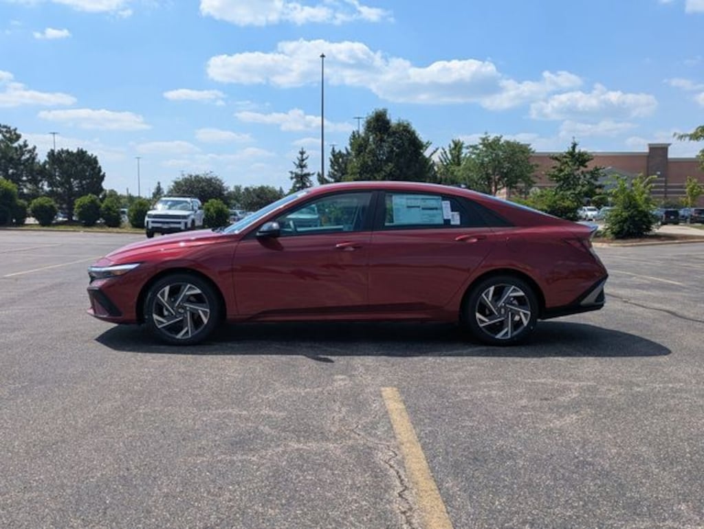 Certified 2025 Hyundai Elantra SEL Sport Sedan