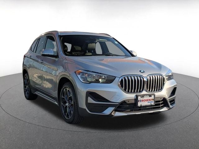 2021 BMW X1 xDrive28i's photo