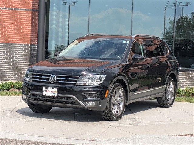 2021 Volkswagen Tiguan SEL photo 3