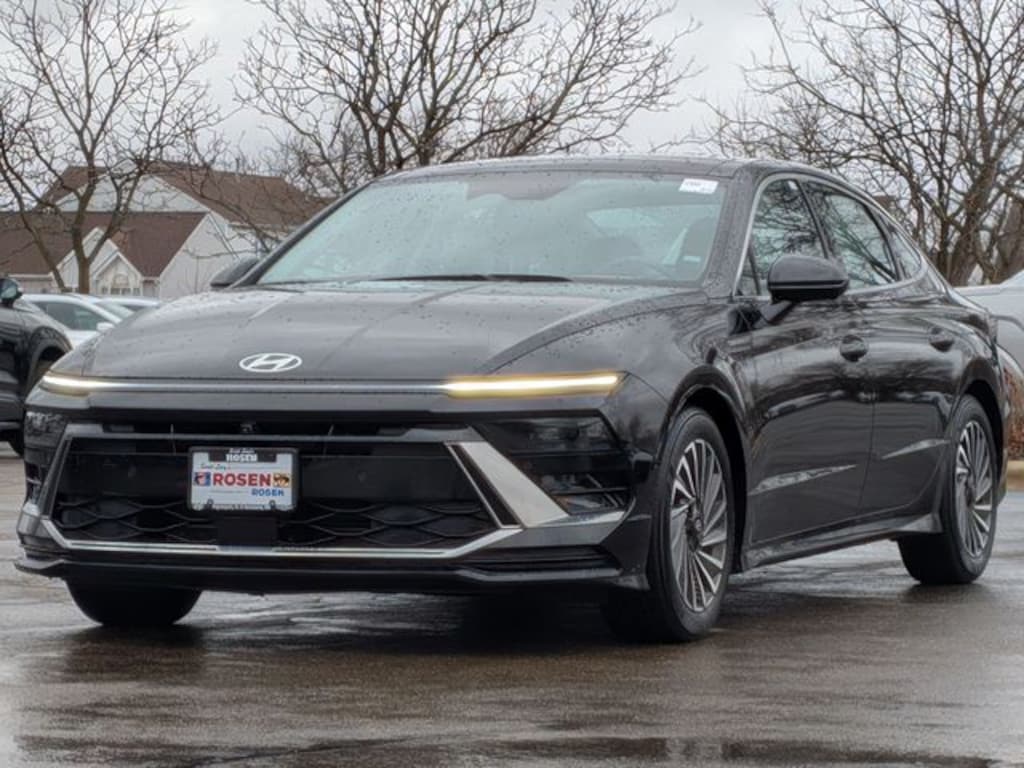 Used 2025 Hyundai Sonata Hybrid Limited Sedan